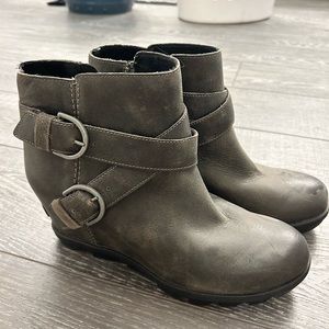 Sorel Joan of Arctic Size 10